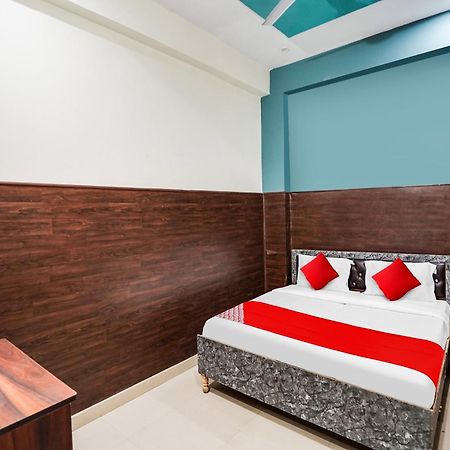 Hotel O Dream Palace Inn Noida Exterior foto