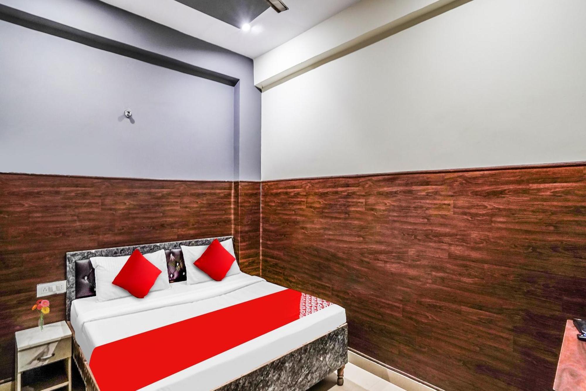Hotel O Dream Palace Inn Noida Exterior foto