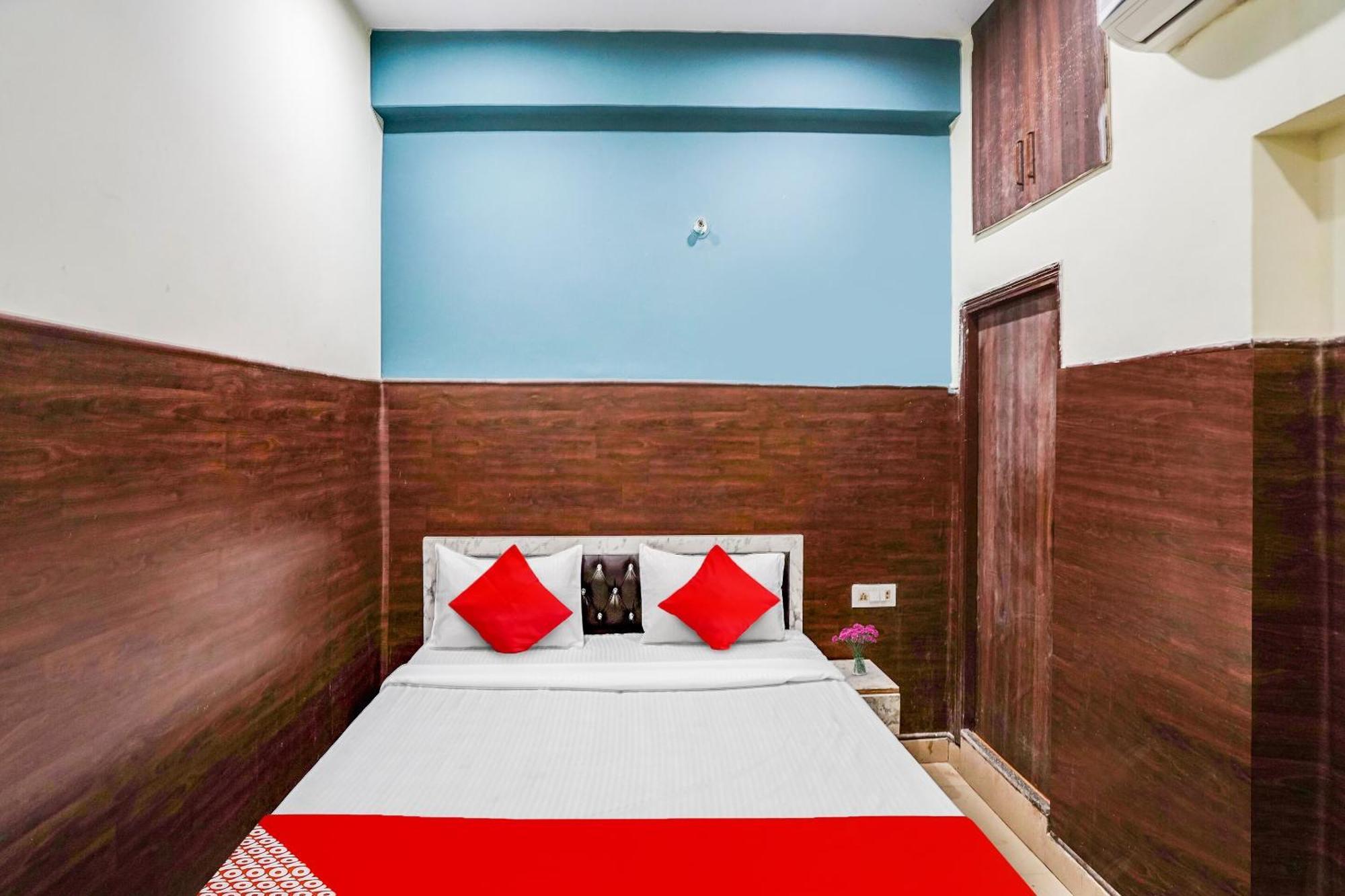 Hotel O Dream Palace Inn Noida Exterior foto